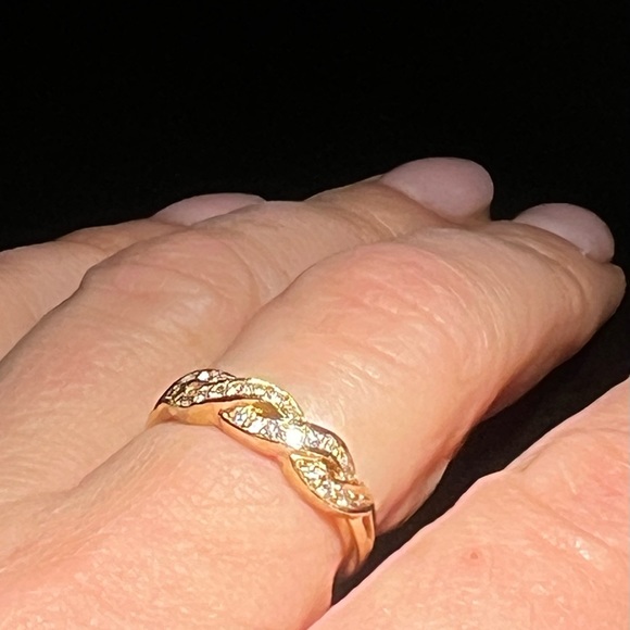 14K Diamonds Elegant Gold Braided Ring size 6.5-7 - Picture 5 of 10